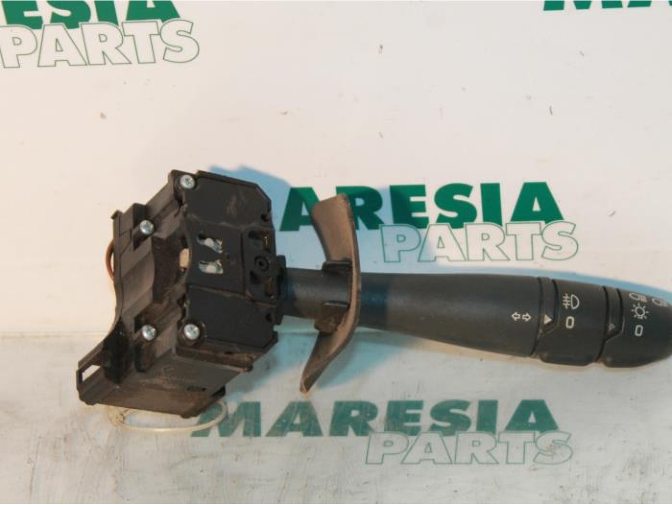 Renault - Megane - Indicator switch