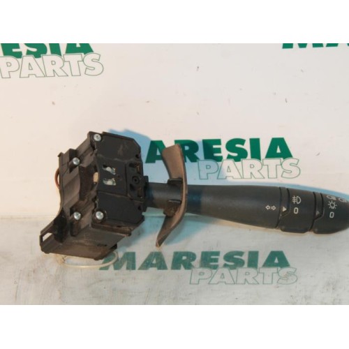 Renault - Megane - Indicator switch