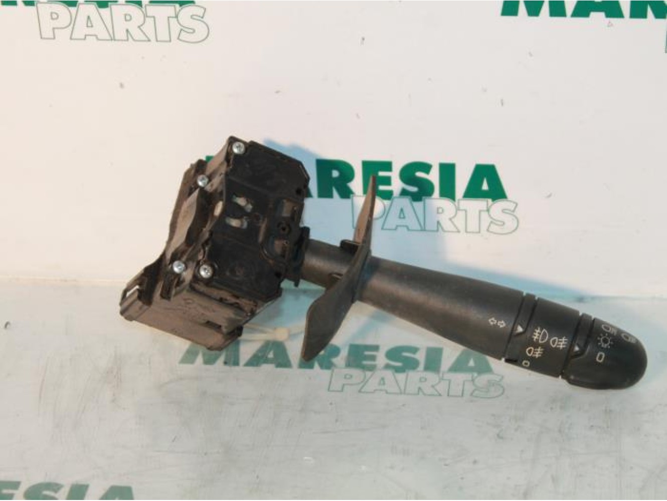Renault - Megane - Indicator switch