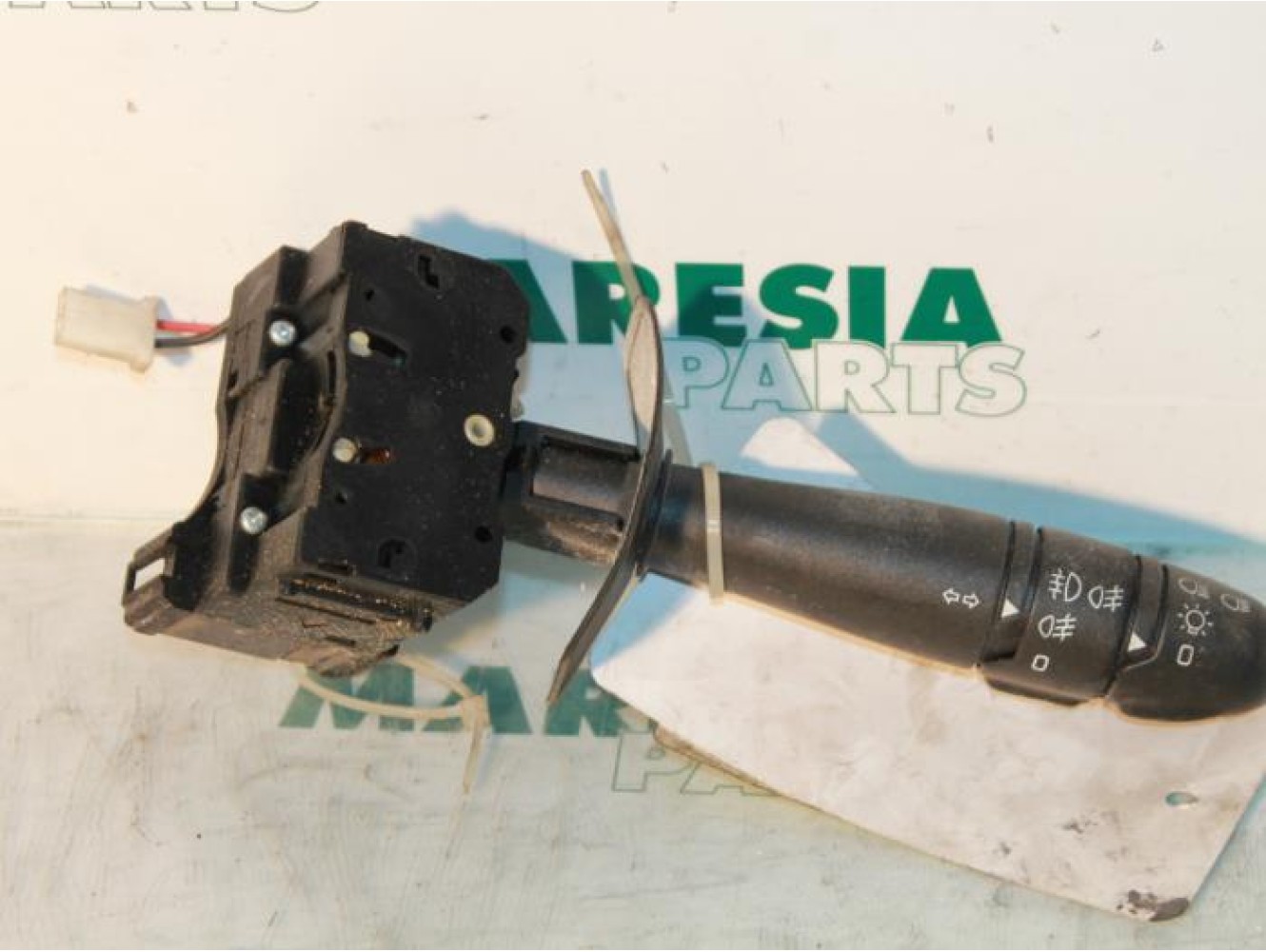 Renault - Megane - Indicator switch