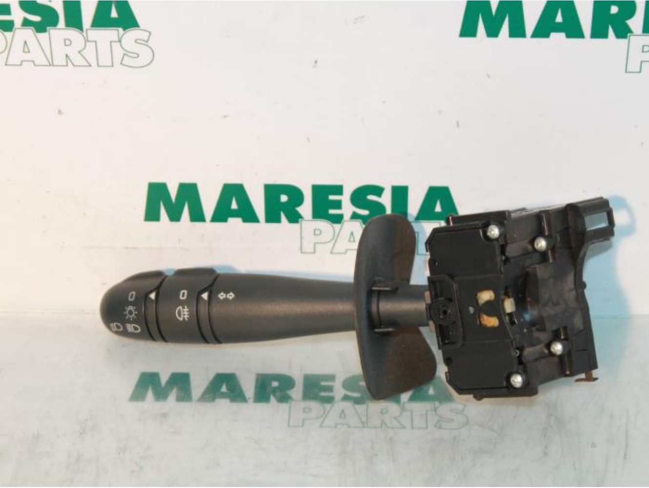 Renault - Megane Scenic - Indicator switch