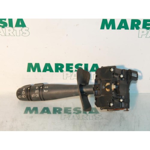 Renault - Megane Scenic - Indicator switch