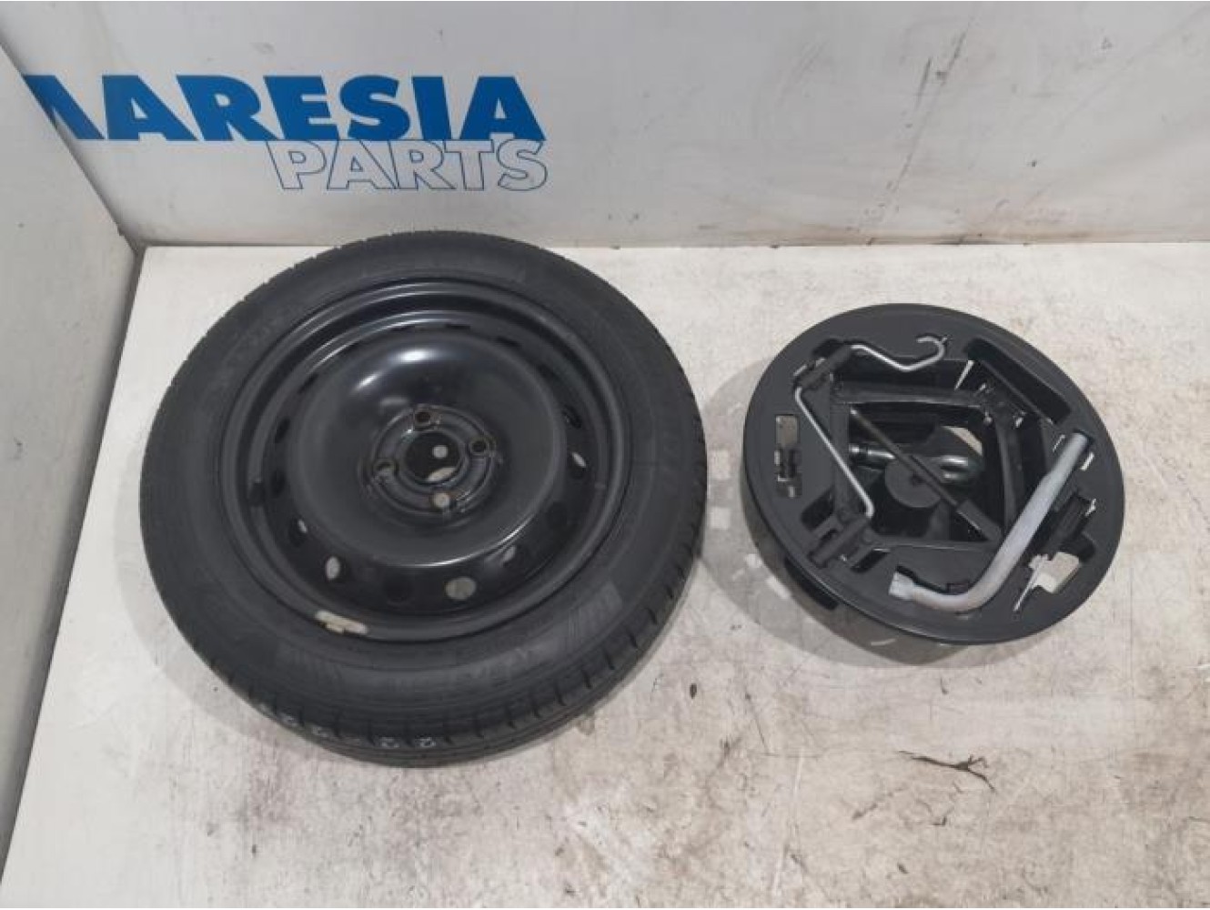 Fiat - Punto - Krikset + reservewiel