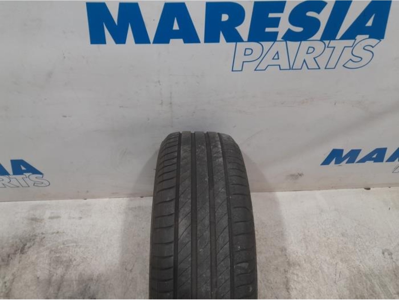 Renault - Kangoo - Tyre