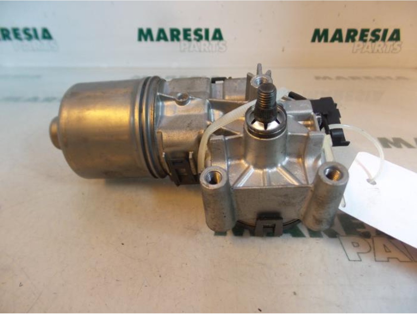 Peugeot - 207 - Front wiper motor