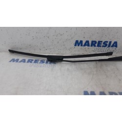 Renault - Kangoo - Front wiper arm
