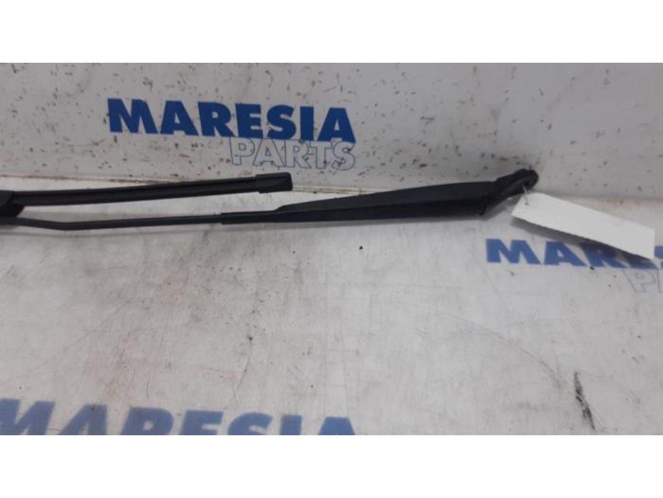 Renault - Kangoo - Front wiper arm