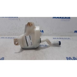 Fiat - Punto - Front windscreen washer reservoir