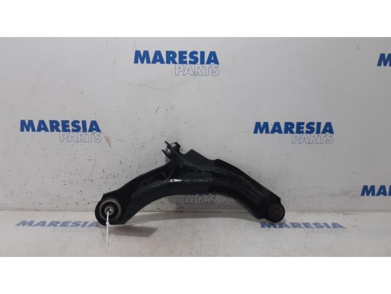 Renault - ZOE - Front lower wishbone, left