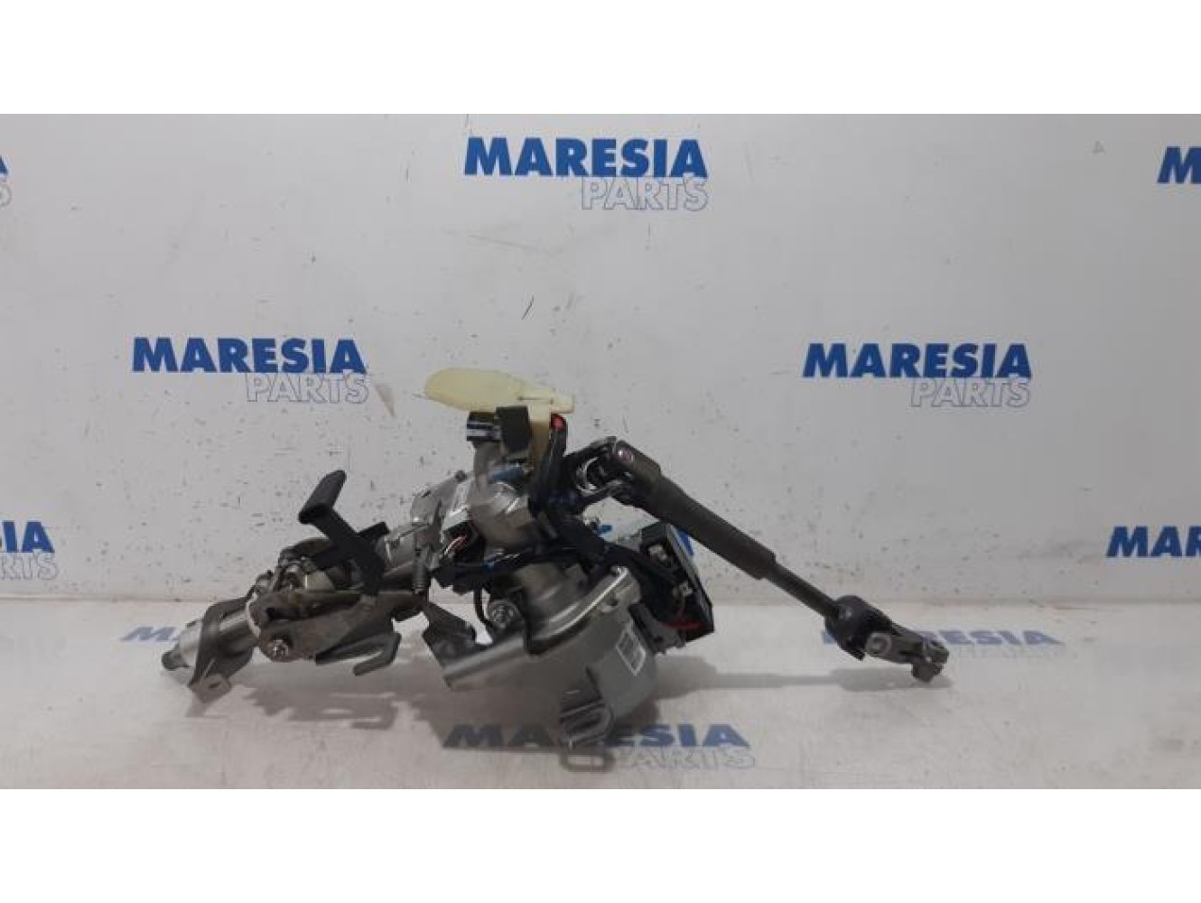Renault - ZOE - Steering column housing
