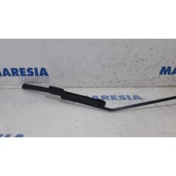 Renault - ZOE - Front wiper arm