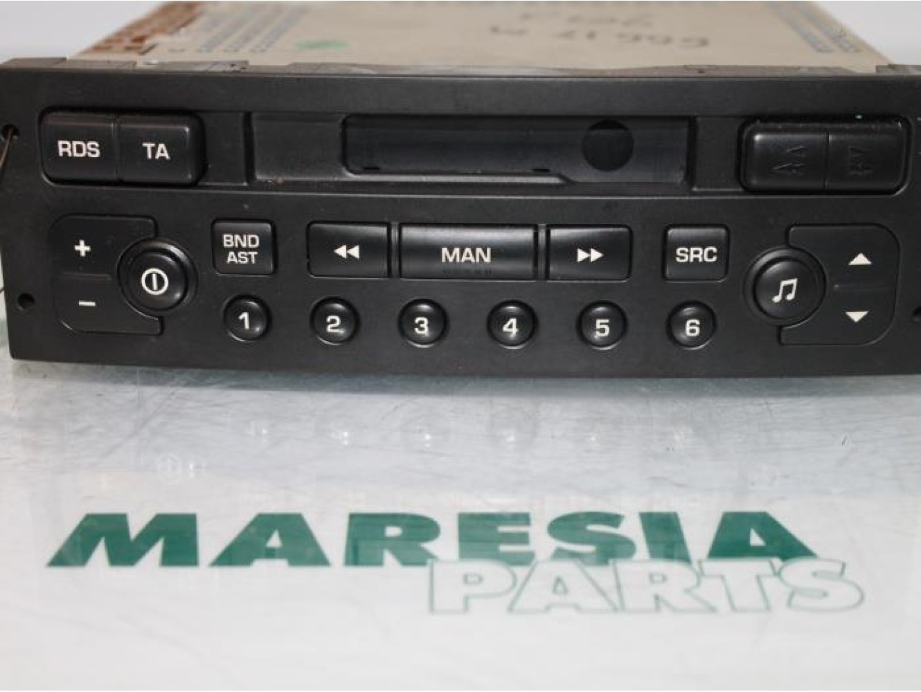 Peugeot - 206 - Radio