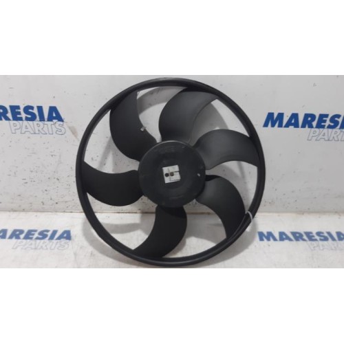 Renault - Kangoo - Fan motor