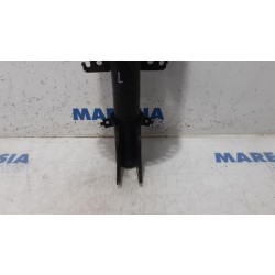 Renault - Kangoo - Front shock absorber rod, left