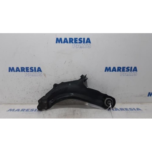 Renault - Kangoo - Front lower wishbone, right