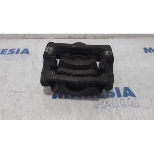 Renault - Kangoo - Front brake calliper, left