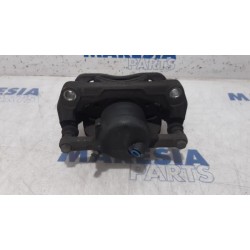 Renault - Kangoo - Front brake calliper, right