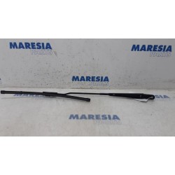Renault - Kangoo - Front wiper arm