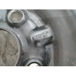 Peugeot - 107 - Krikset + reservewiel