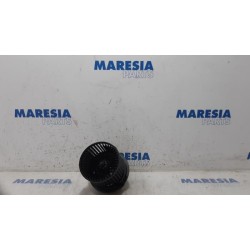 Renault - Clio - Heating and ventilation fan motor