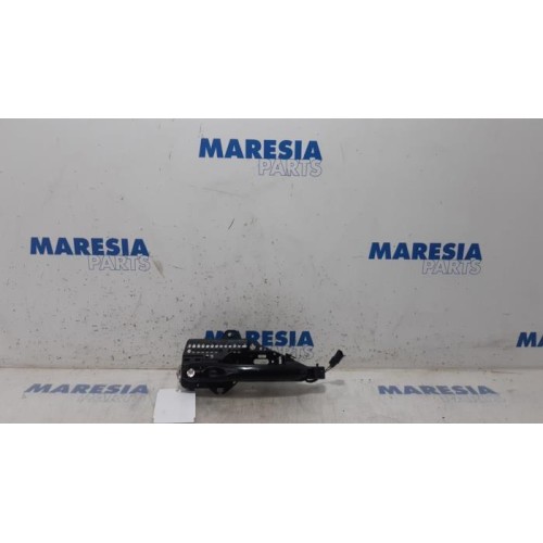Renault - Clio - Door handle 4-door, front left