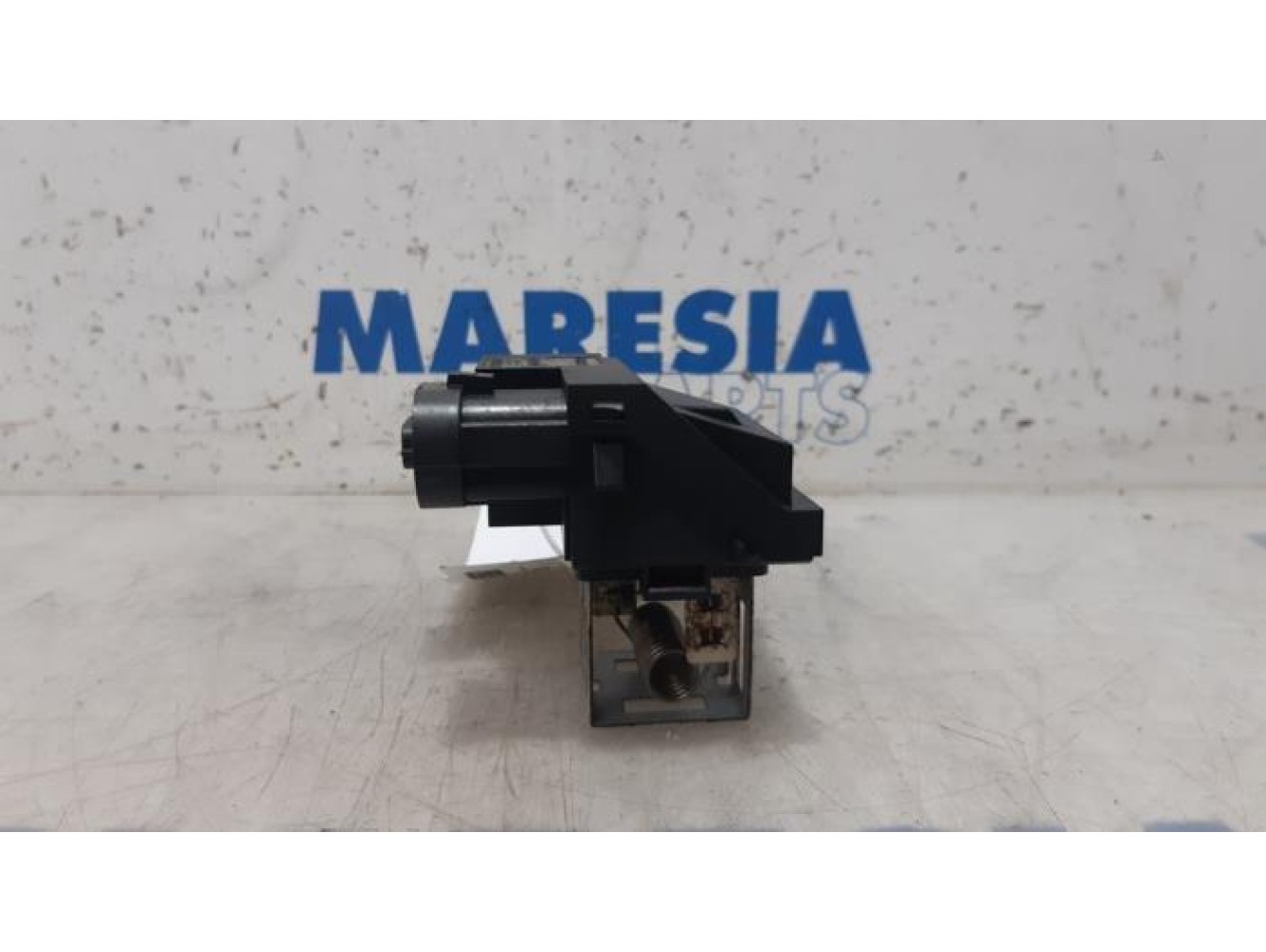 Renault - Clio - Cooling fan resistor