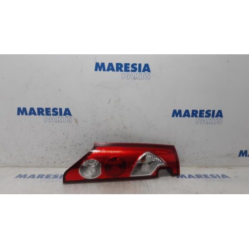 Renault - Kangoo - Taillight, left