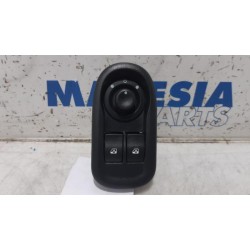 Renault - Kangoo - Multi-functional window switch