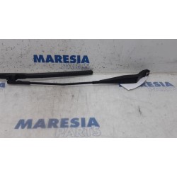 Peugeot - 207 - Front wiper arm