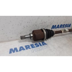 Peugeot - 207 - Aandrijfas links-voor