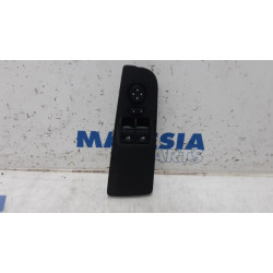 Fiat - Punto - Multi-functional window switch