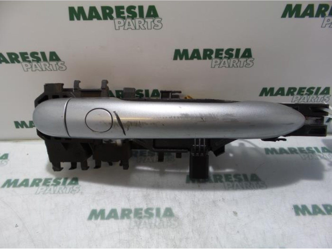 Renault - Megane Scenic - Front door handle 4-door, right