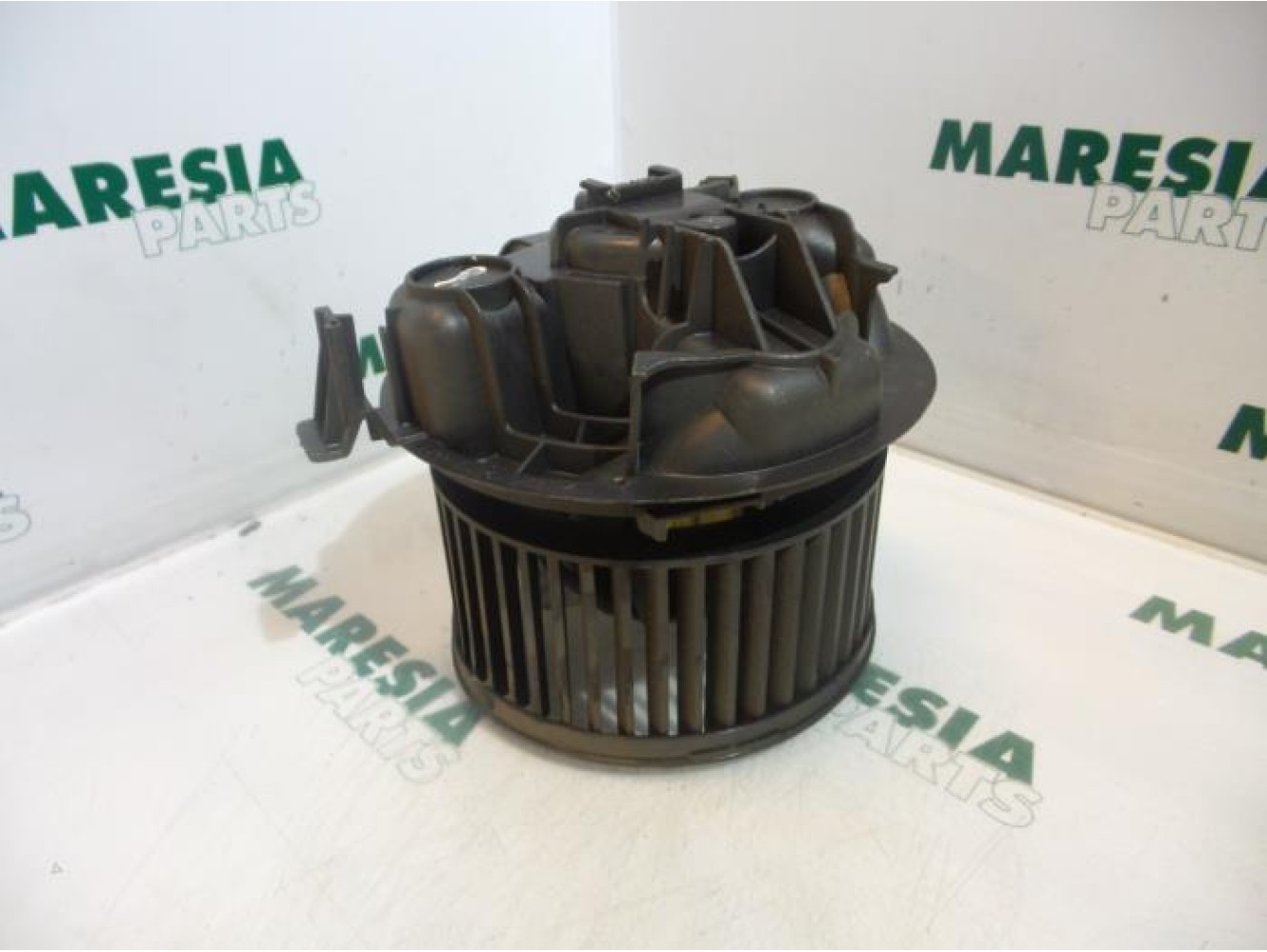 Renault - Megane - Heating and ventilation fan motor