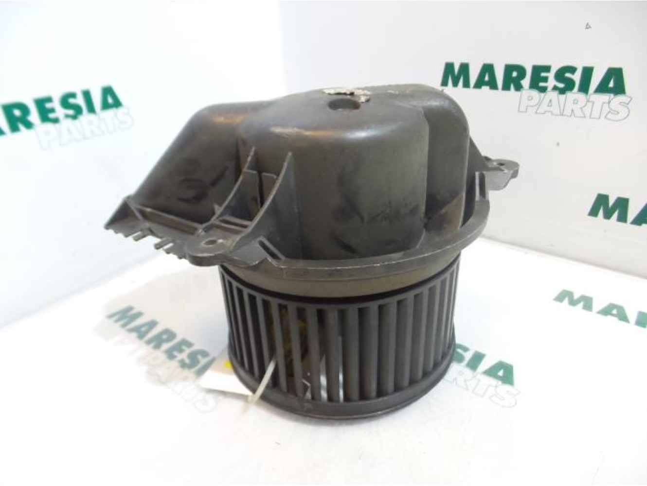 Renault - Megane - Heating and ventilation fan motor