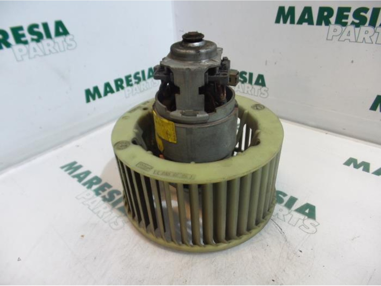 Renault - Megane - Heating and ventilation fan motor