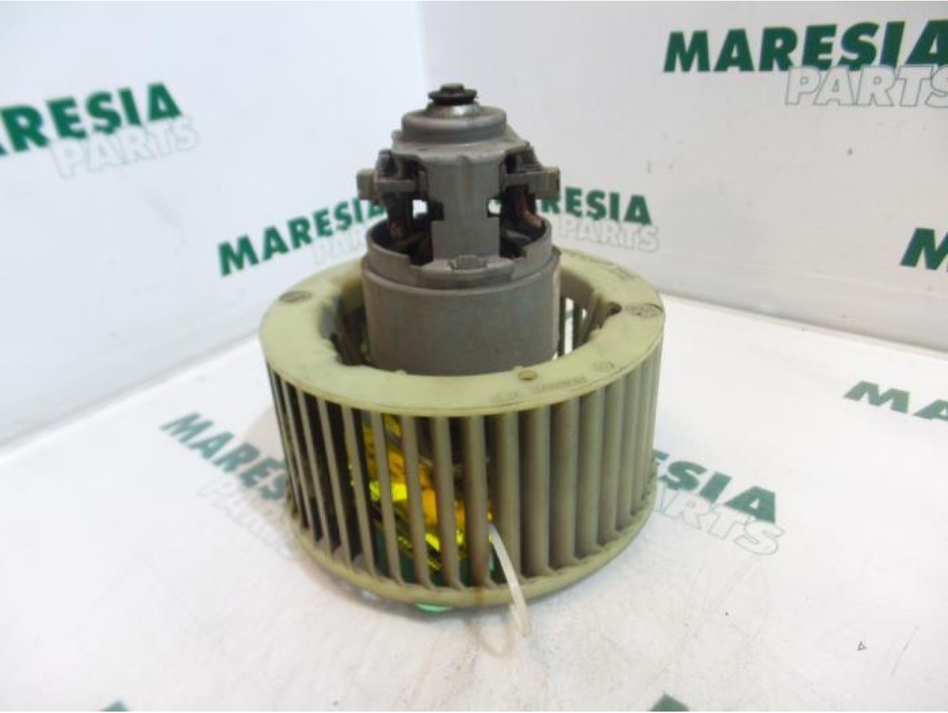Renault - Megane - Heating and ventilation fan motor