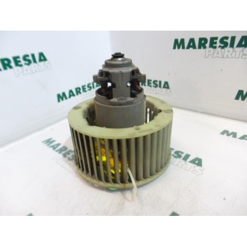 Renault - Megane - Heating and ventilation fan motor