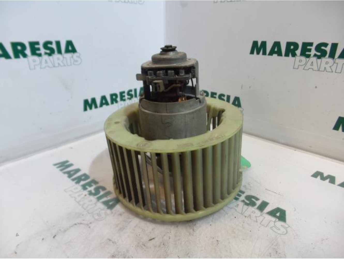 Renault - Megane - Heating and ventilation fan motor