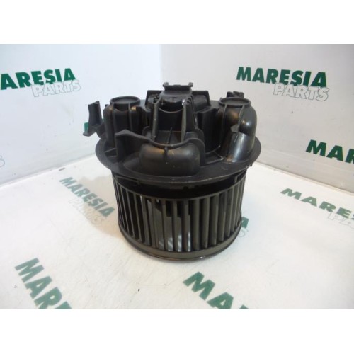 Renault - Megane - Heating and ventilation fan motor