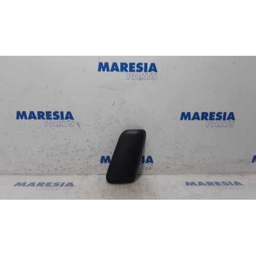 Peugeot - 107 - Seat airbag (seat)