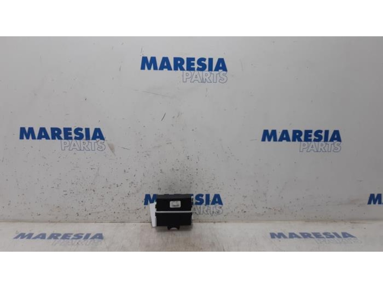 Peugeot - 107 - Central door locking module