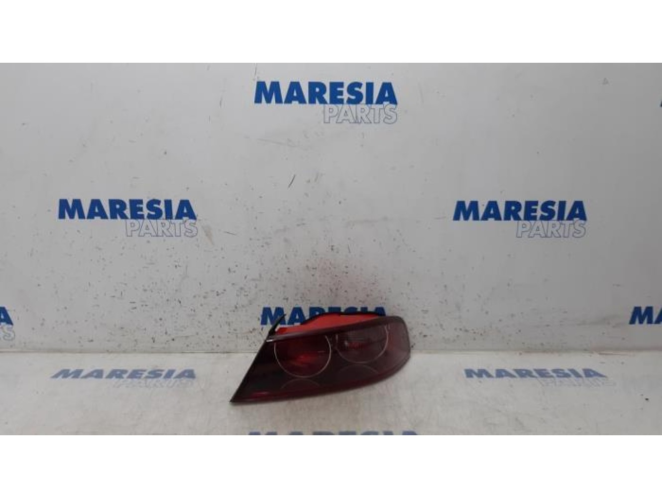 Alfa Romeo - 159 - Taillight, right