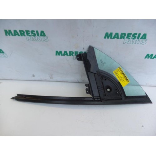 Citroen - Pluriel - Quarter light, front left