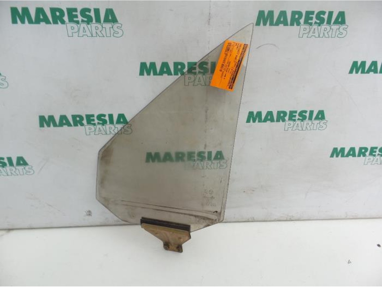 Peugeot - 205 - Dreieckfenster links vorne