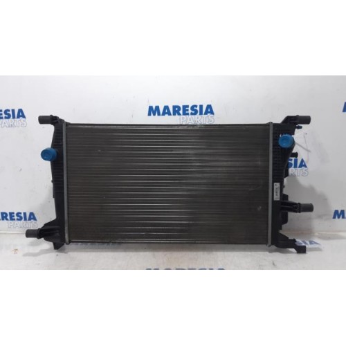 Renault - Megane - Radiator