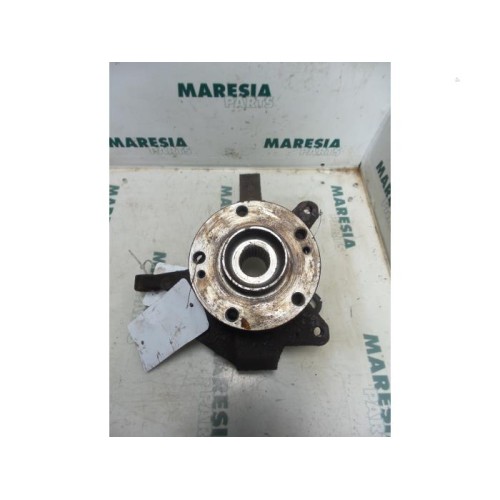 Renault - Laguna - Knuckle, front right