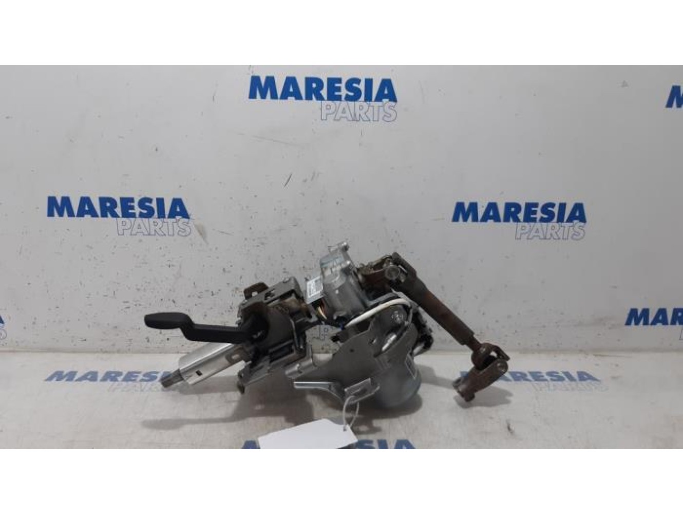 Renault - Megane - Steering column housing