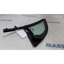Citroen - DS3 - Quarter light, front left