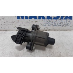Citroen - C1 - Tailgate lock mechanism
