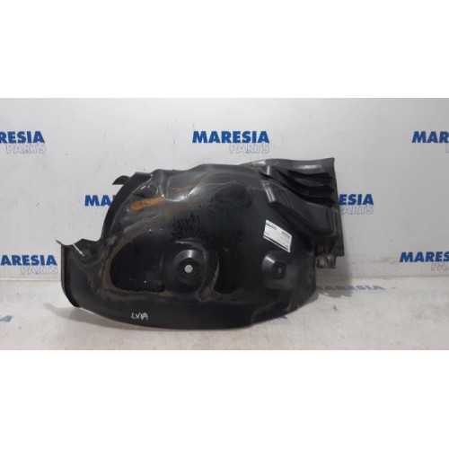 Renault - Megane - Wheel arch liner